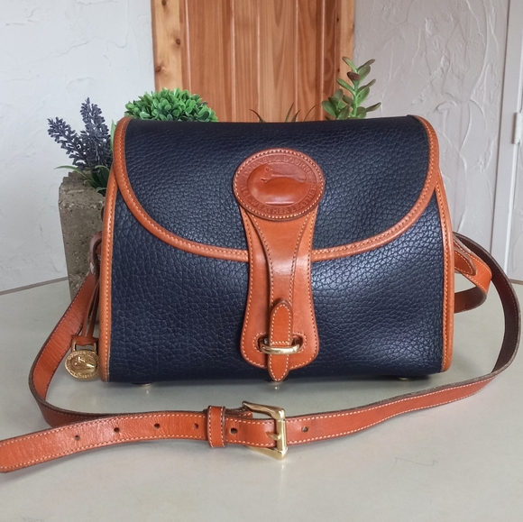 Dooney & Bourke Essex crossbody, Midnight Blue, 1993 - Picture 2 of 13
